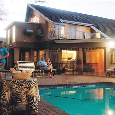 Rustenburg Guesthouse Экстерьер фото