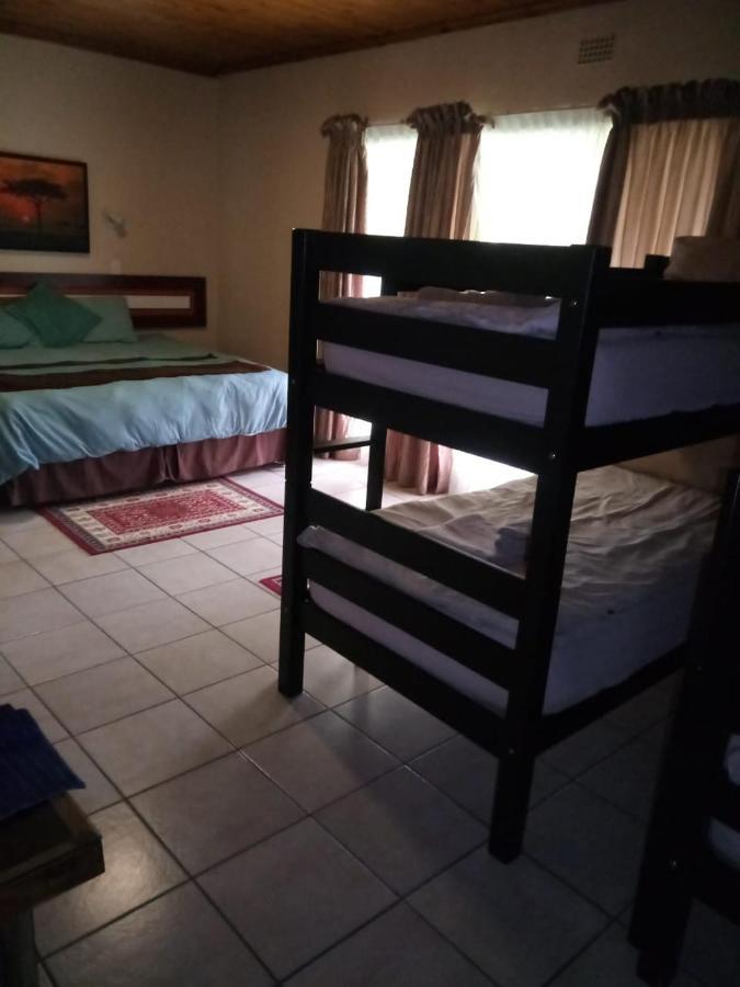 Rustenburg Guesthouse Экстерьер фото