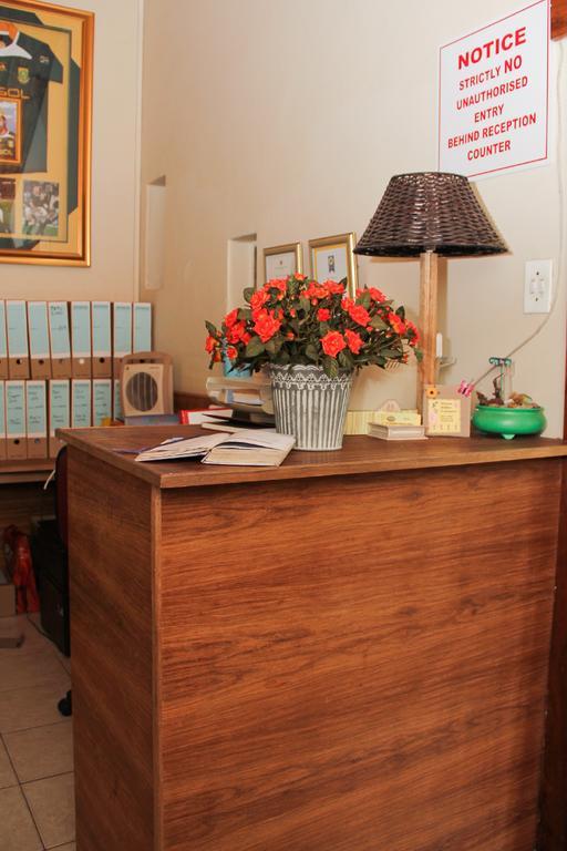 Rustenburg Guesthouse Экстерьер фото
