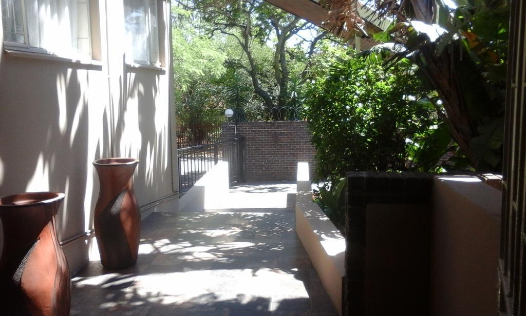 Rustenburg Guesthouse Экстерьер фото